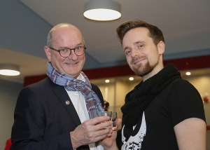 121 TN  1176-KS4web-100