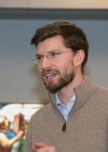 121 TN  1224-KS3web-100