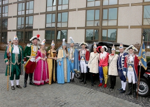 106 TN  8101-KS3web100