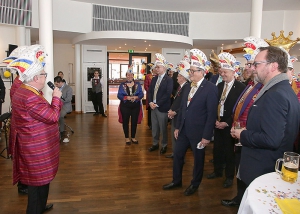 106 TN  8246-KSweb100