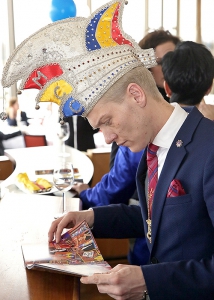 106 TN  8285-KSweb100