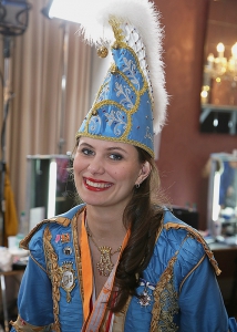 114 TN  2558-KSweb-100